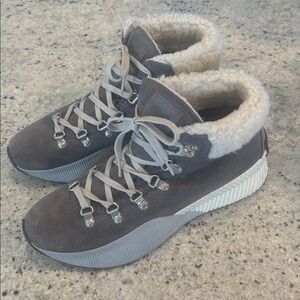Sorel Out N About Slate Charcoal Ankle Boots Size 9.0